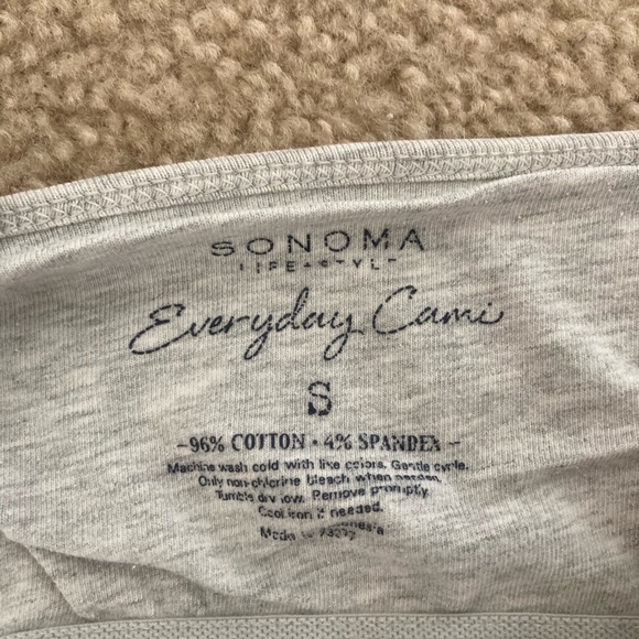 grey rosette tank!! - Picture 4 of 4